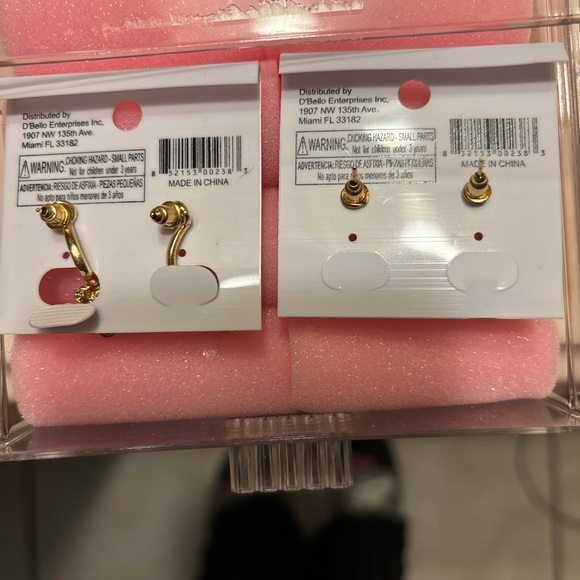 2 pair pearl earrings - Picture 4 of 4